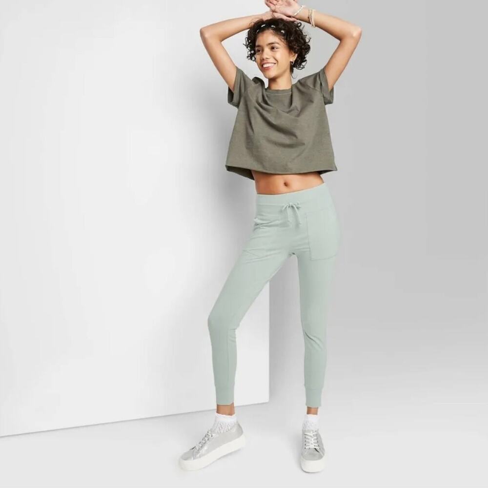 Wild Fable Women's High-Waisted Pocket Leggings Jogger Light Green XL